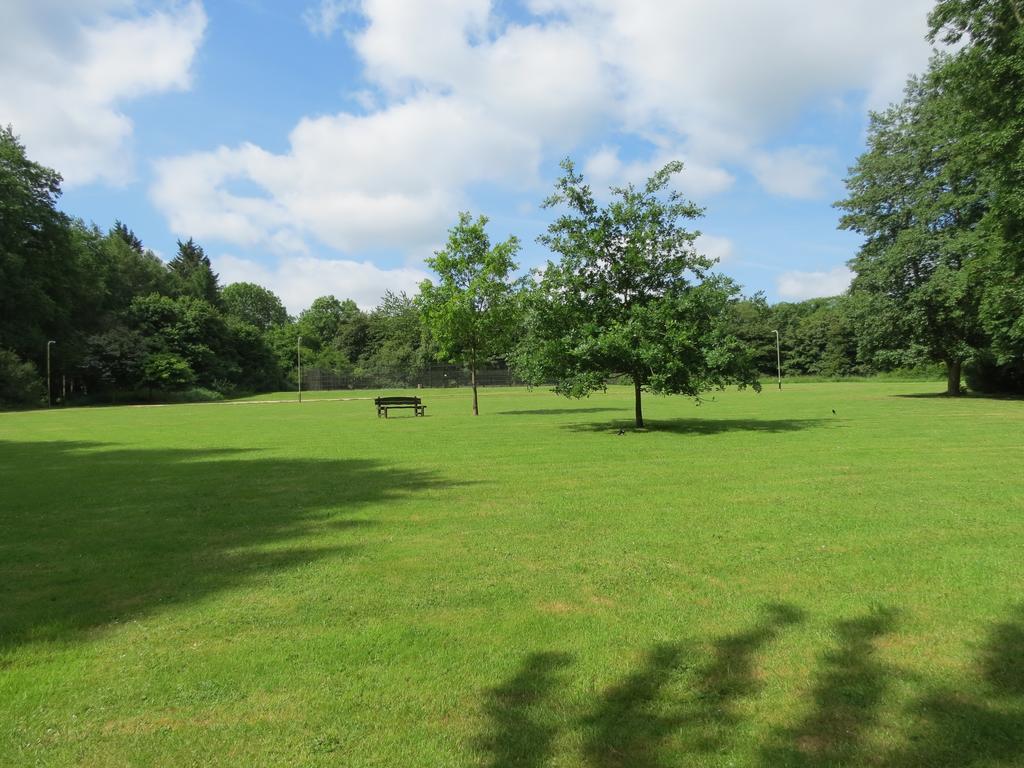 Egrove Park, Of 3*