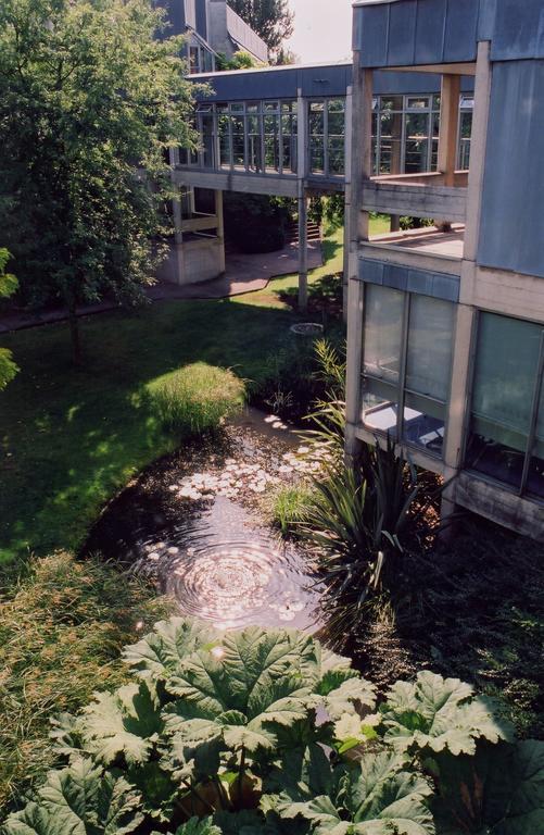 Egrove Park, Of 3*